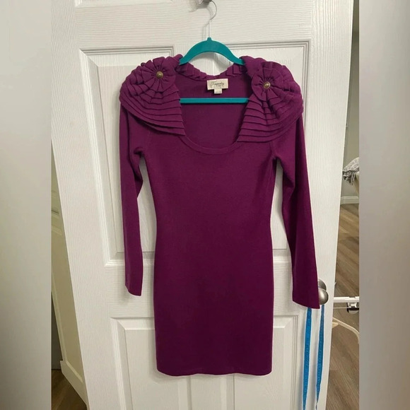 Temperley London Purple Rosette Shoulder Ruffle Long Sleeve Sweater Dress Size 6 - Picture 1 of 7